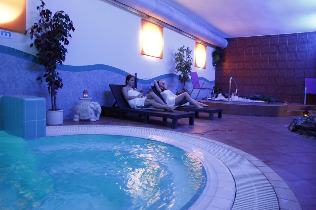 Wellness Hotel Stare Mesto Uherske Hradiste Exterior foto